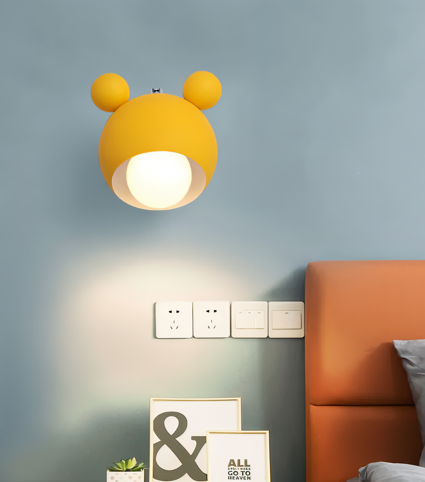 FlashMouse Rotatable Wall Lamp