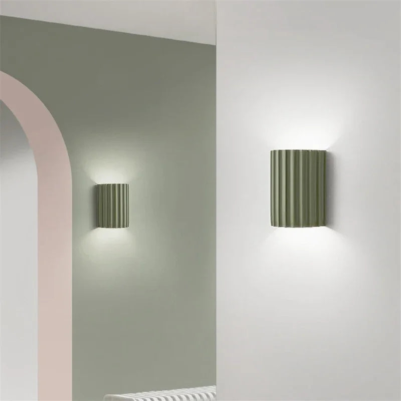 Nordic Ribbed Resin Wall Lamp