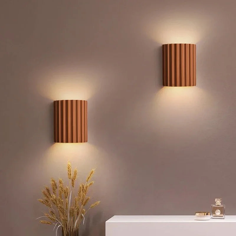 Nordic Ribbed Resin Wall Lamp