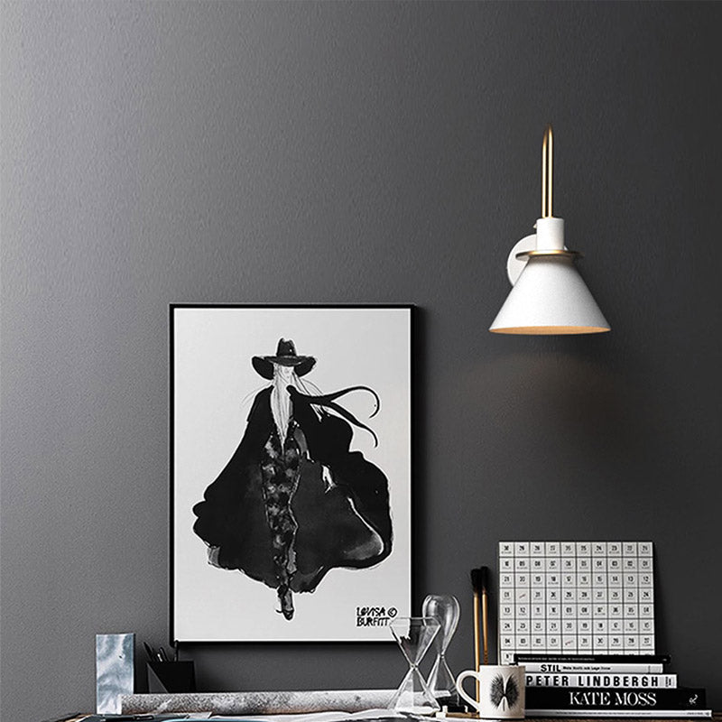Mono Postmodern Metal Wall Lamp